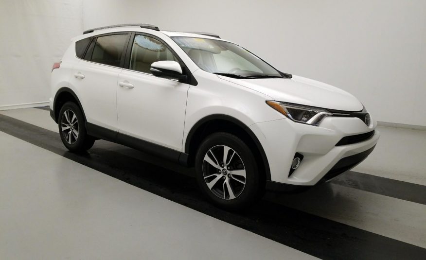 2017 Toyota RAV4 AWD XLE