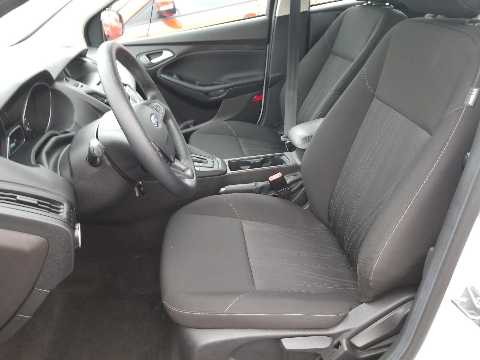 2016 Ford FOCUS FWD 4C SE