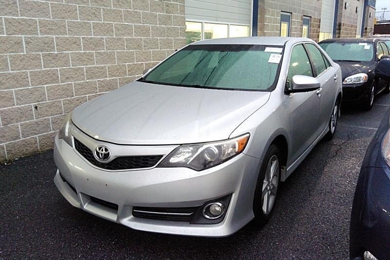 2014 Toyota CAMRY 4C SE