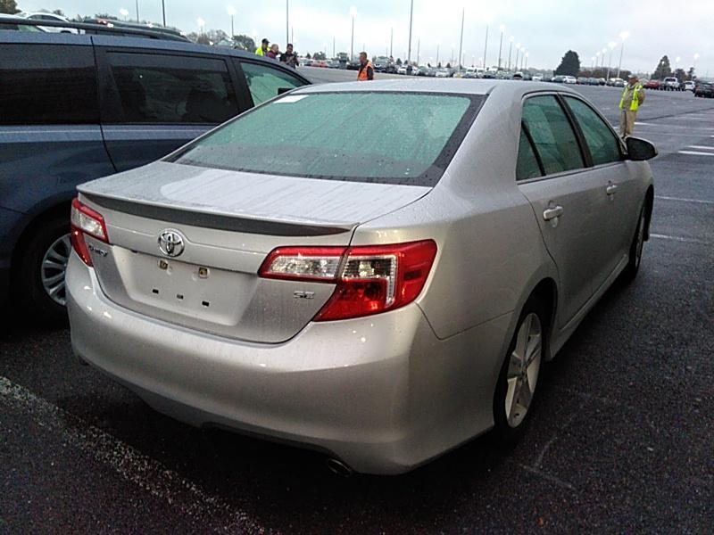 2014 Toyota CAMRY 4C SE