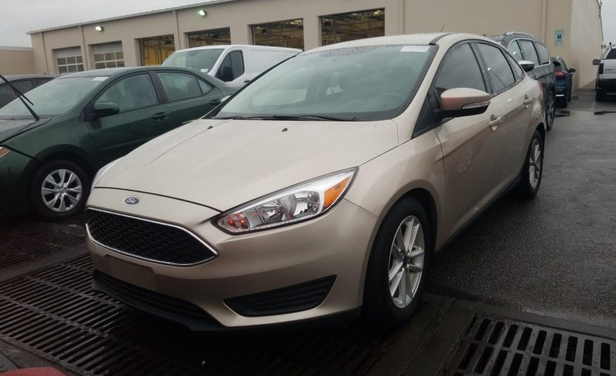 2017 Ford FOCUS FWD 4C SE