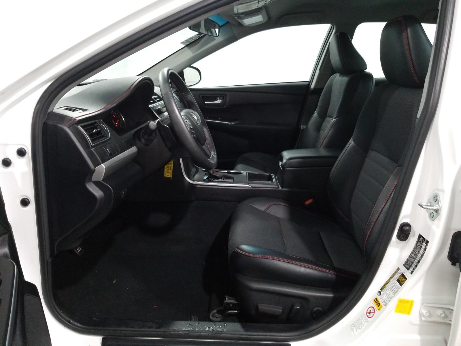 2017 Toyota CAMRY 4C SE