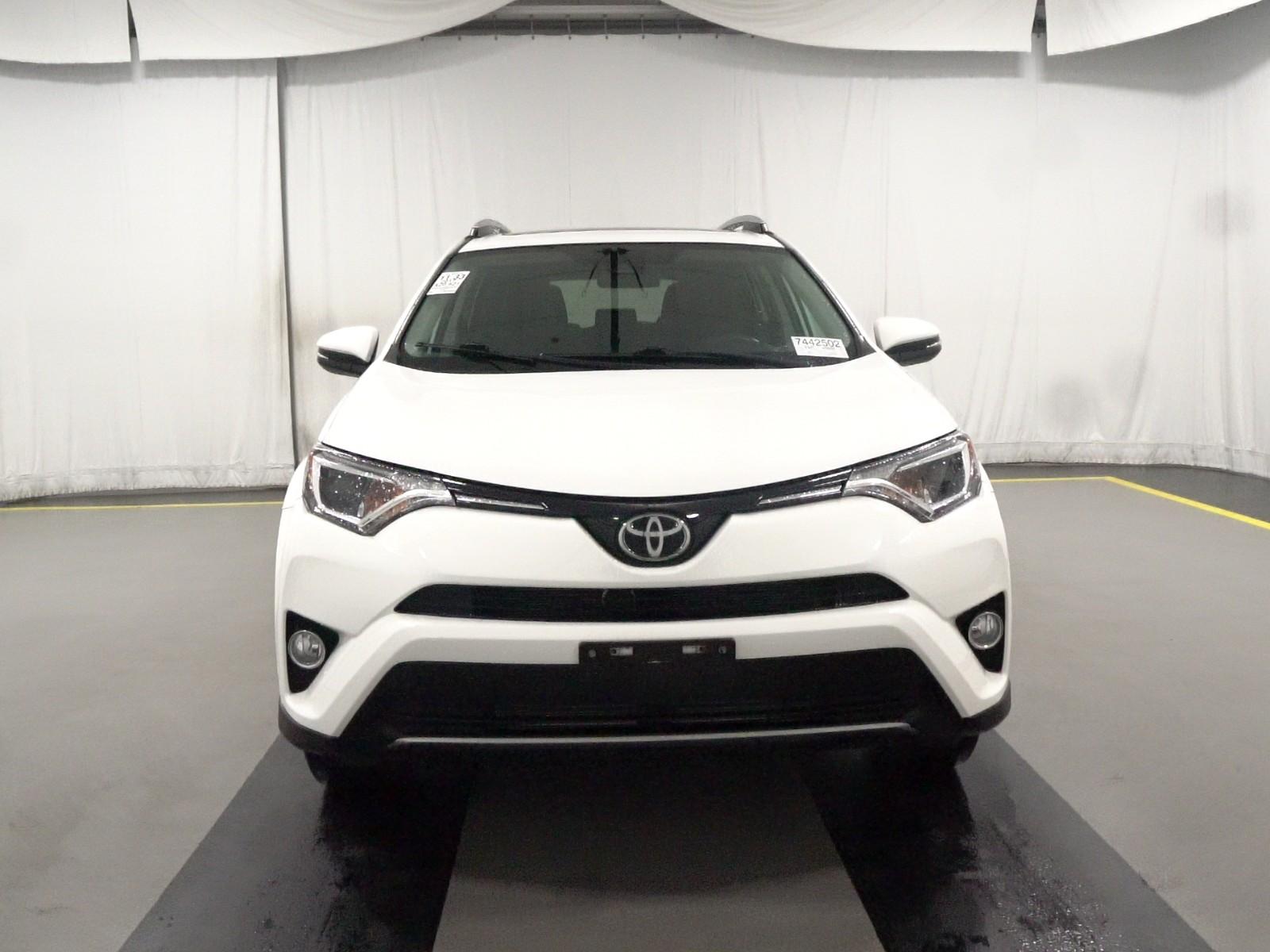2017 Toyota RAV4 AWD XLE
