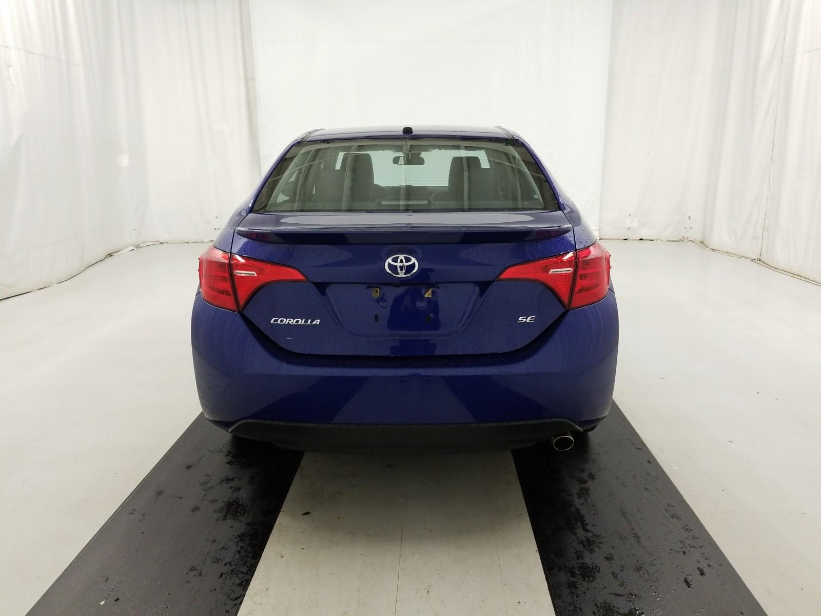 2017 Toyota COROLLA SE