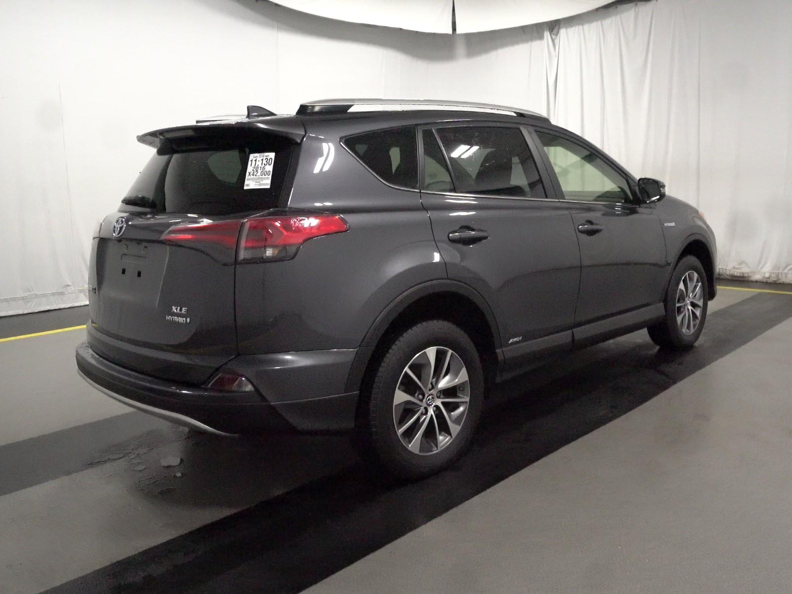 2016 Toyota RAV4 AWD XLE