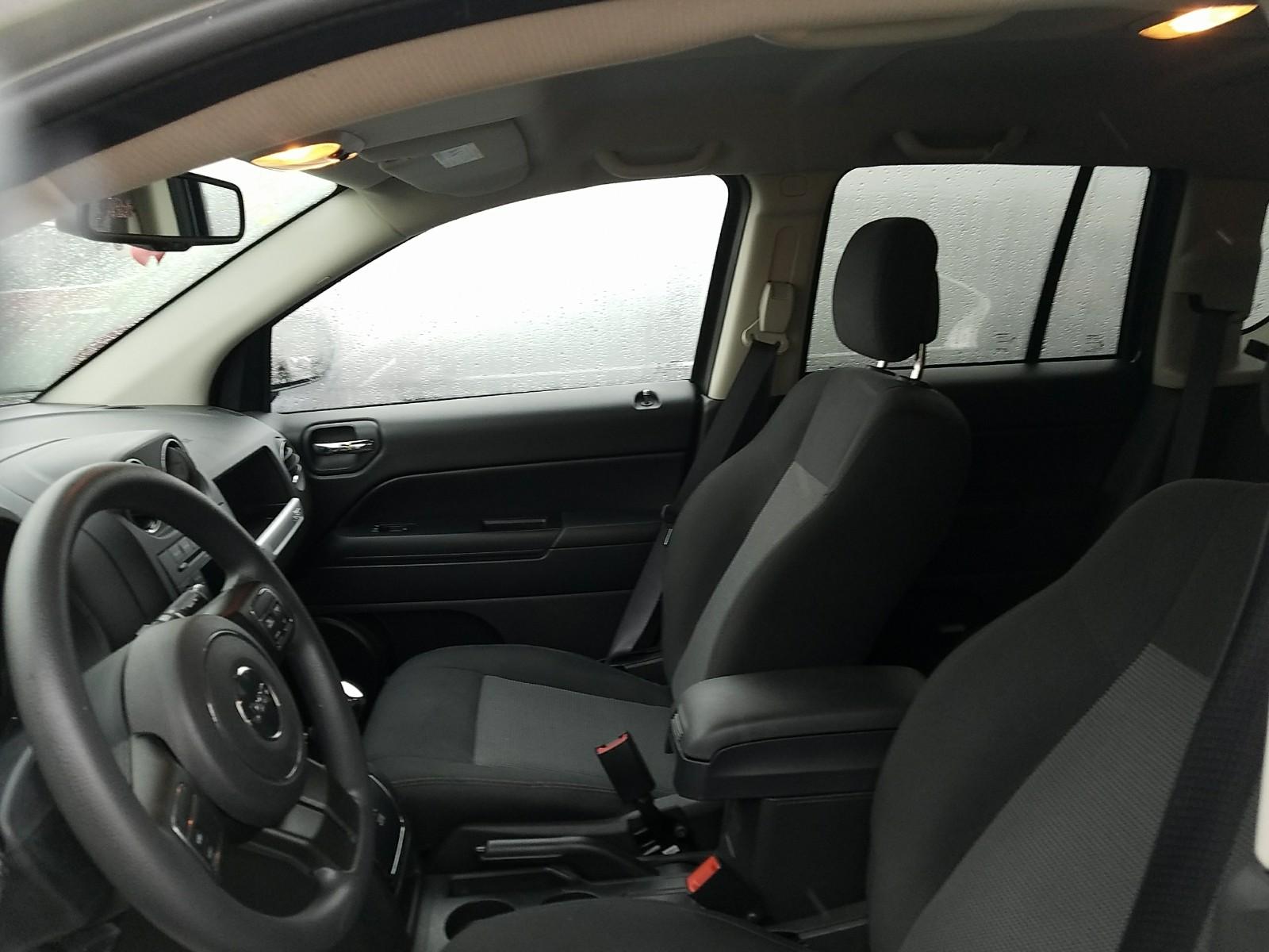 2016 Jeep COMPASS FWD 4C SPORT