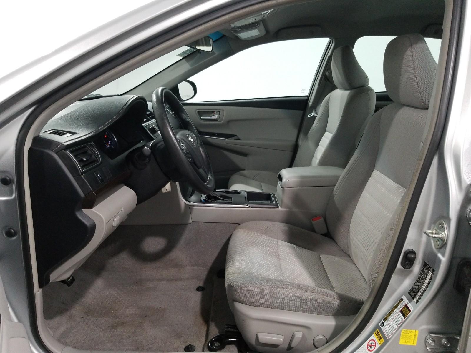 2017 Toyota CAMRY 4C LE