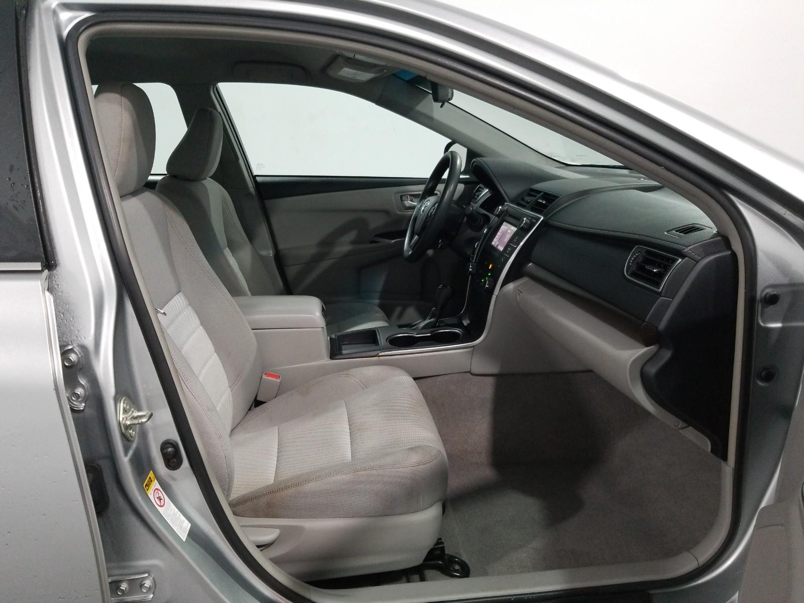 2017 Toyota CAMRY 4C LE