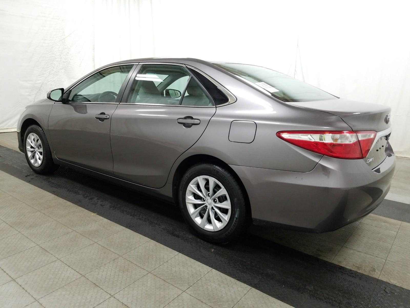 2017 Toyota CAMRY 4C LE