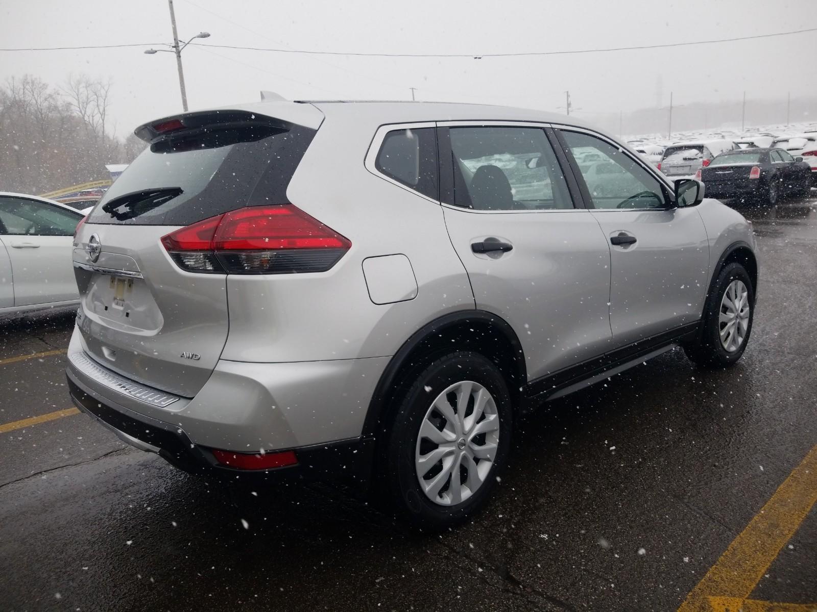 2017 Nissan ROGUE AWD 4C S
