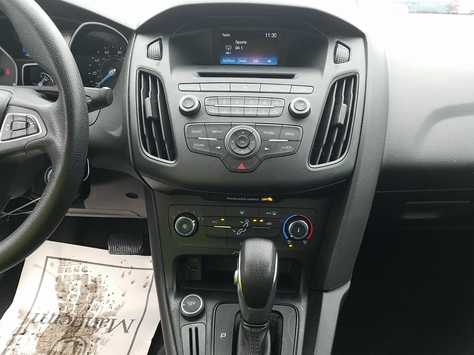 2016 Ford FOCUS FWD 4C S