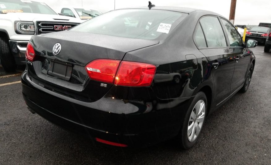 2014 Volkswagen JETTA 4C SE