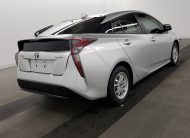 2017 Toyota PRIUS FOUR