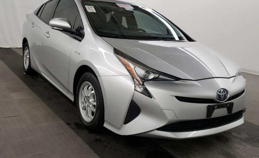 2017 Toyota PRIUS FOUR