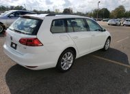 2017 Volkswagen GOLF FWD SE