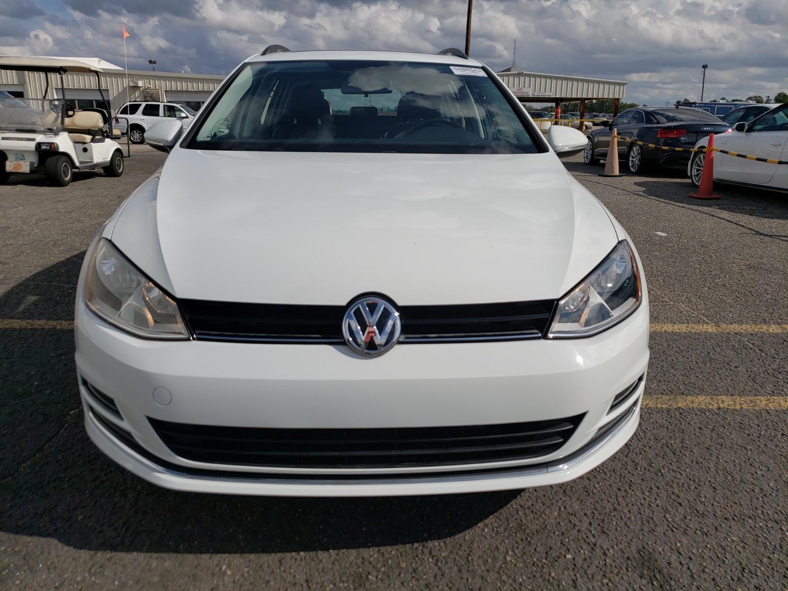 2017 Volkswagen GOLF FWD SE