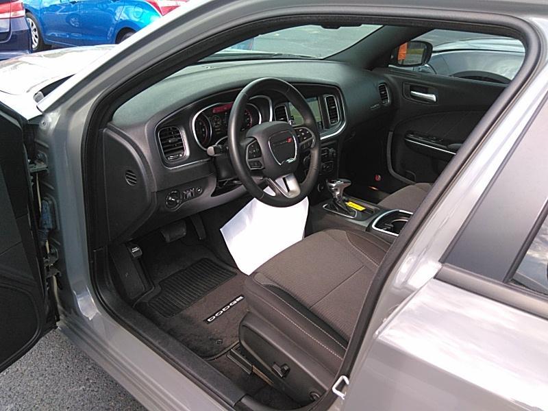 2017 Dodge CHARGER 4X2 V6 SXT