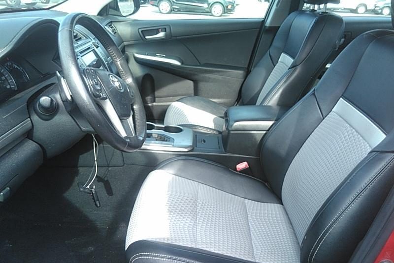 2012 Toyota CAMRY V6 SE