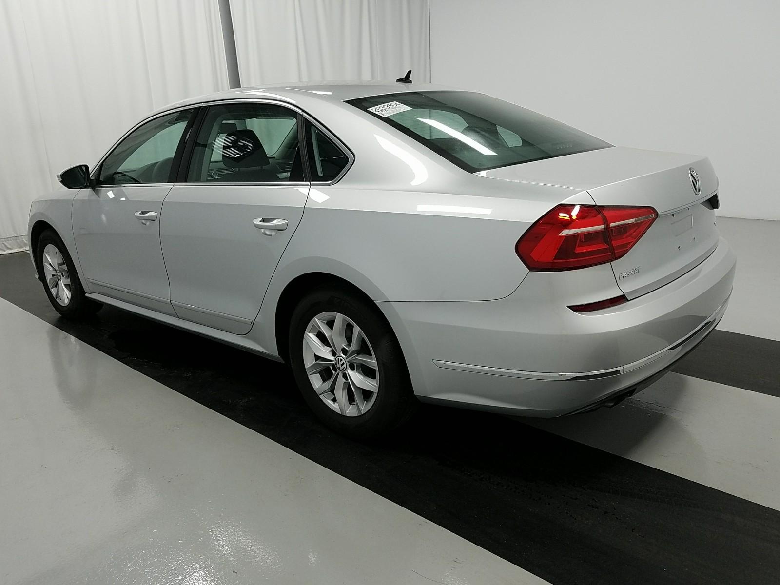 2016 Volkswagen PASSAT 4C 1.8T S