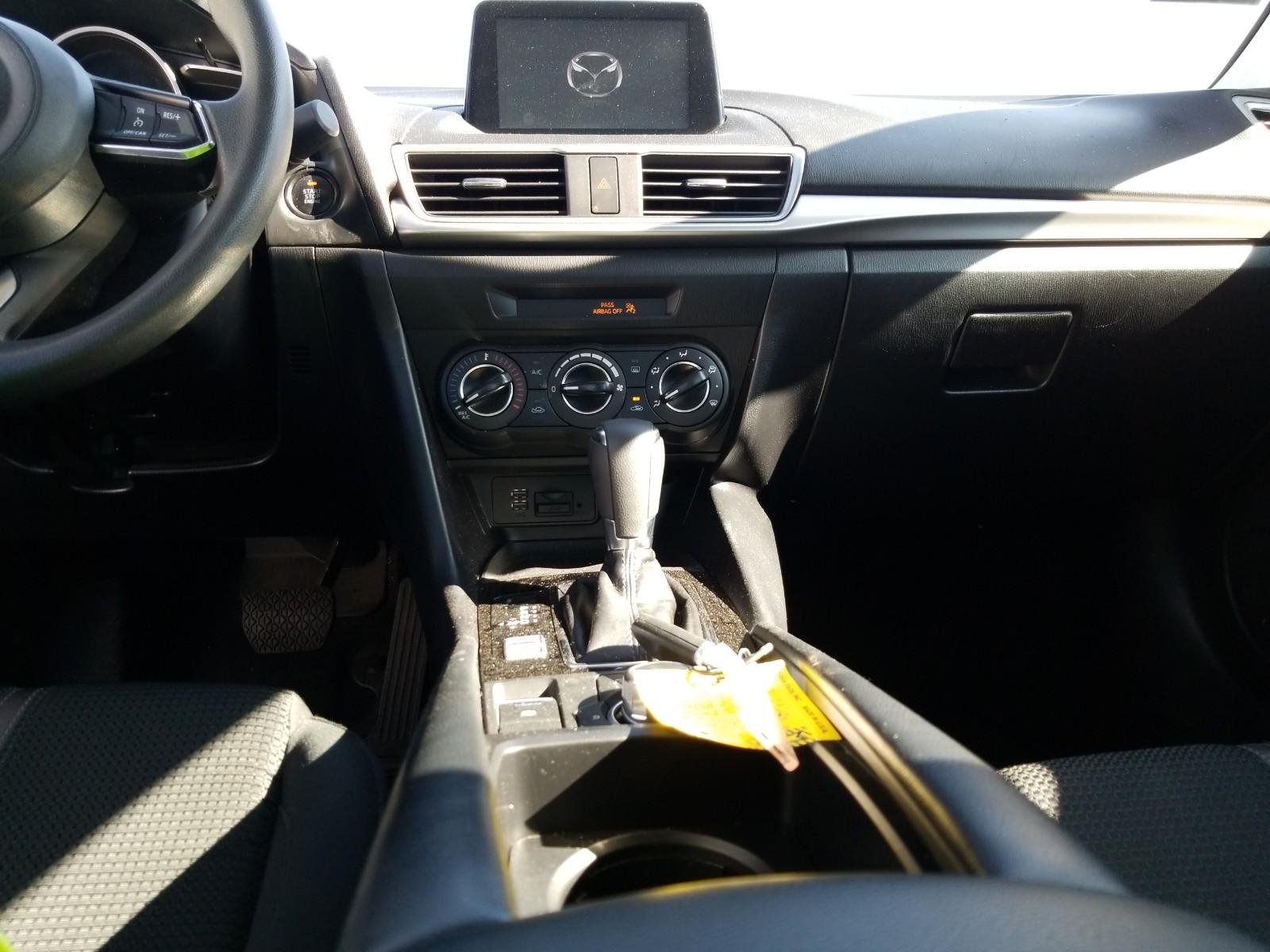 2017 Mazda MAZDA3 SPORT