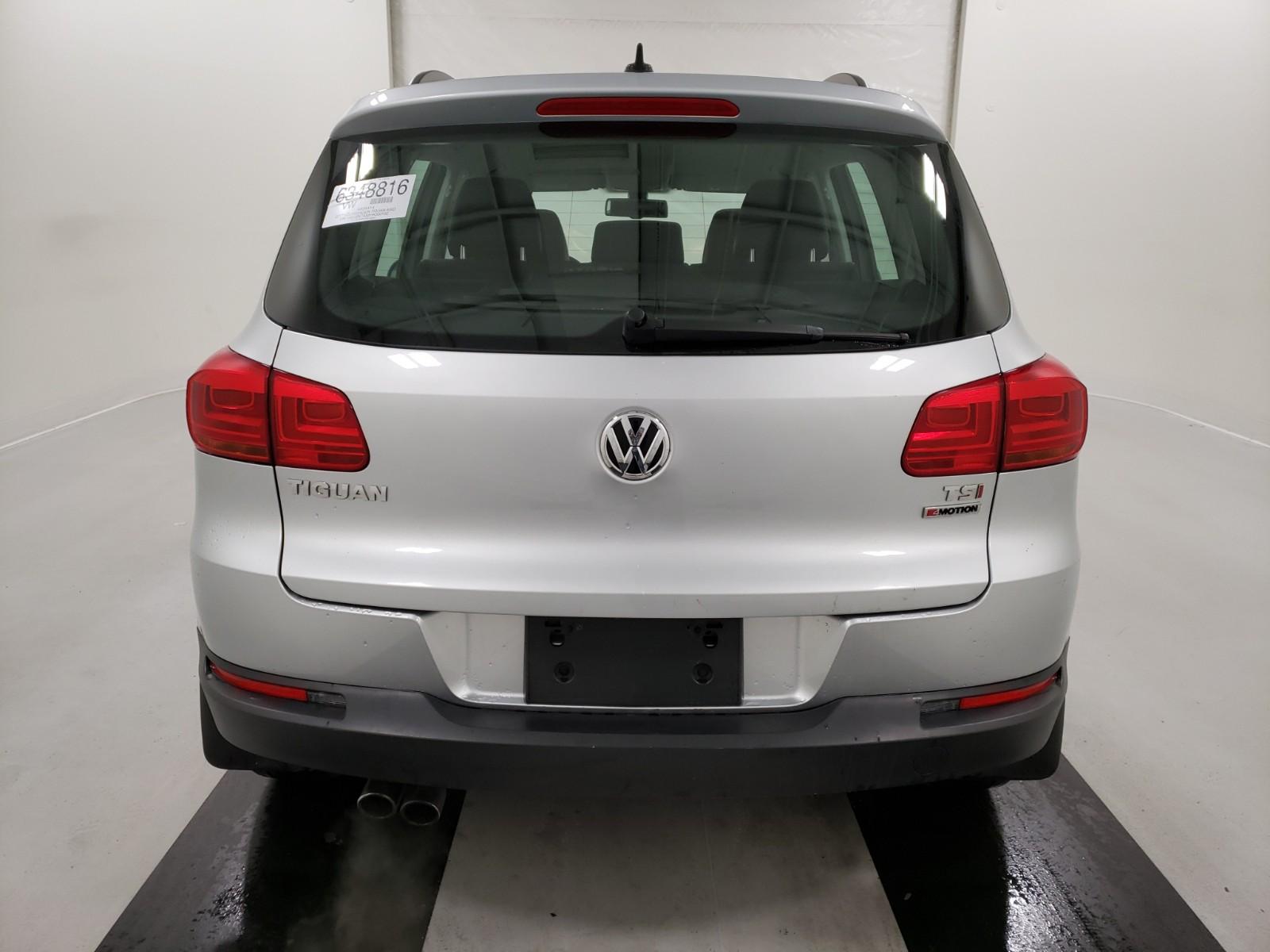 2017 Volkswagen TIGUAN AWD S