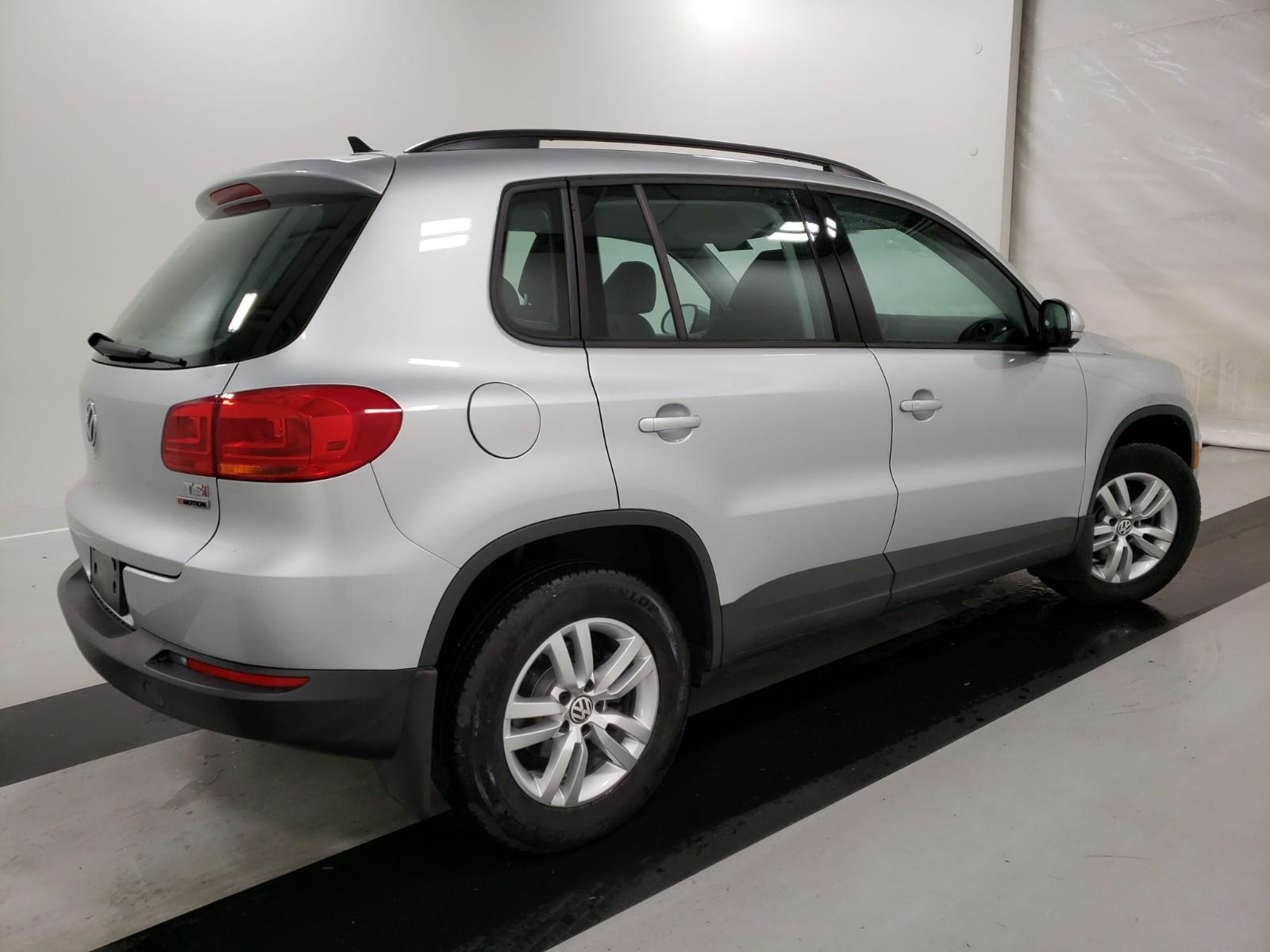 2017 Volkswagen TIGUAN AWD S