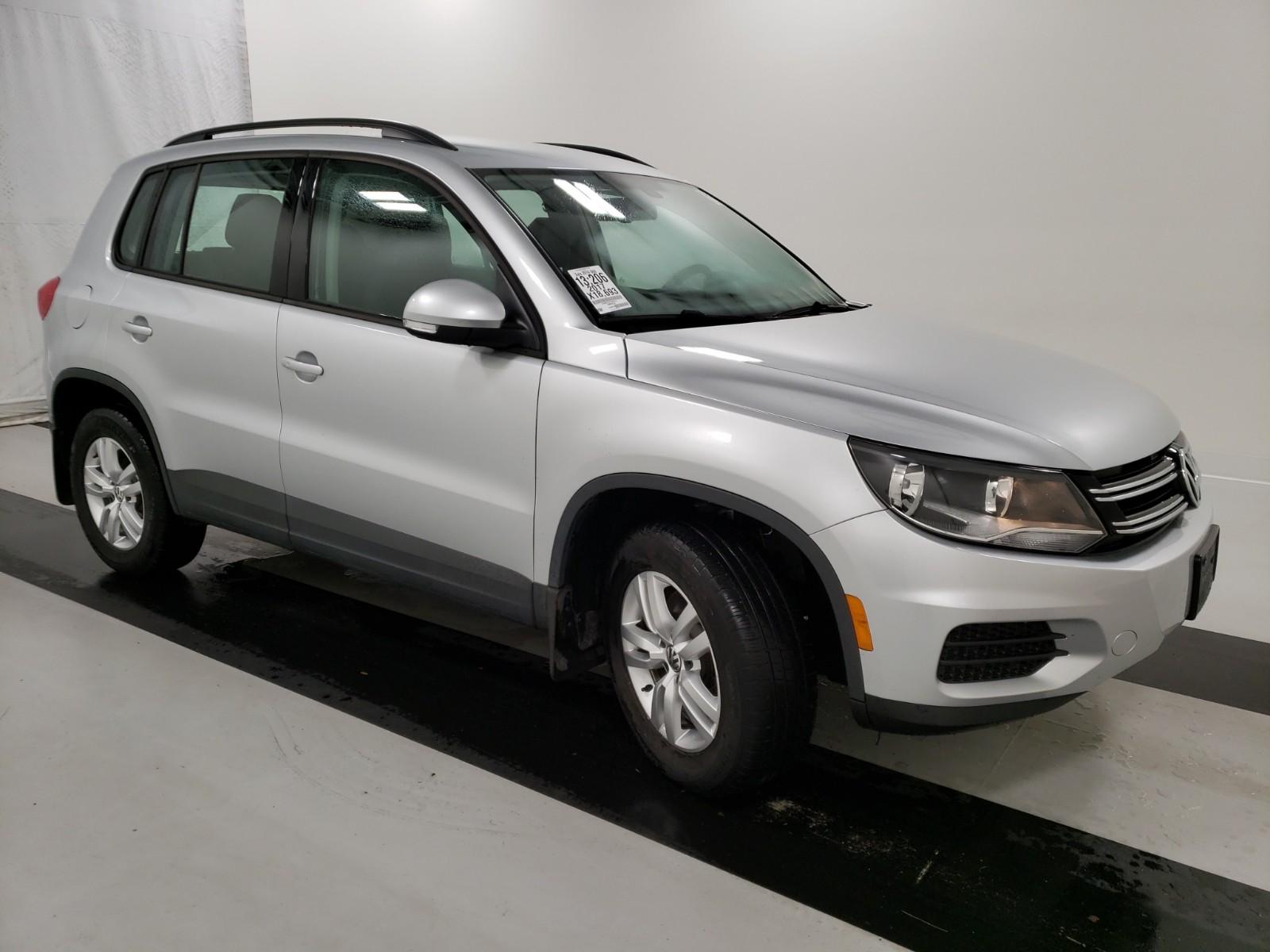 2017 Volkswagen TIGUAN AWD S